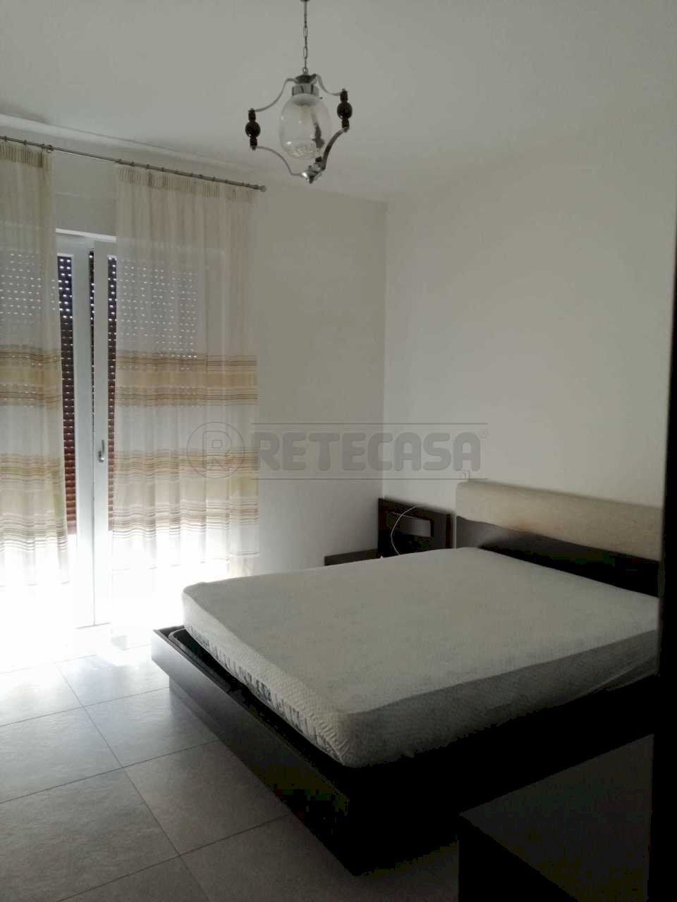 camera - Appartamento Corso Matteotti 52, Montecchio Maggiore - foto 3