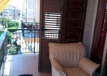 balcone salone.jpeg - Appartamento Floridia - foto 12