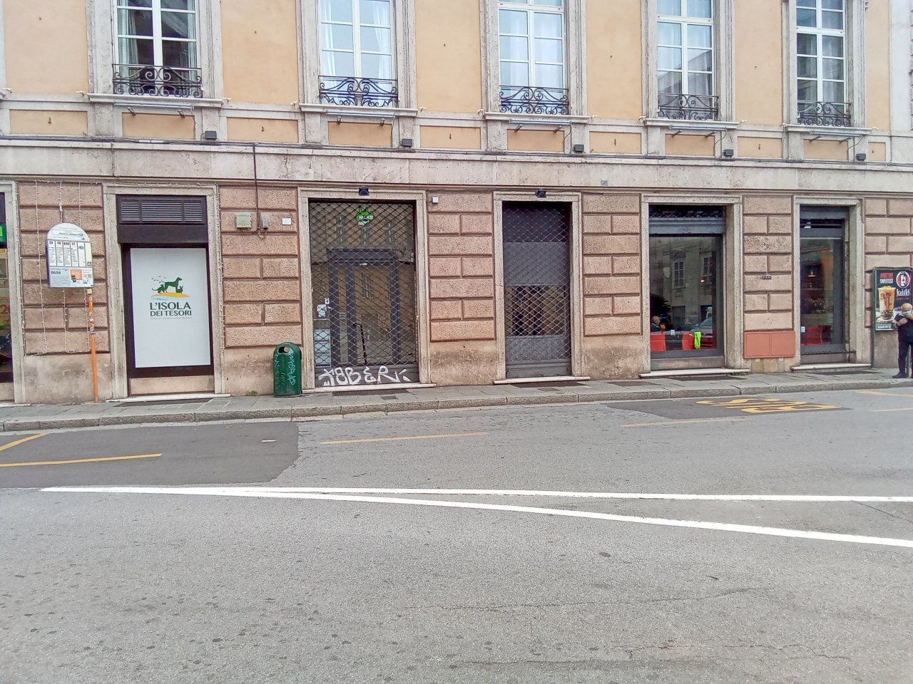 IMG_20221112_113106_995.jpg - Commercial Premises Piazza della Nunziata 21 R, Genova - photo 1