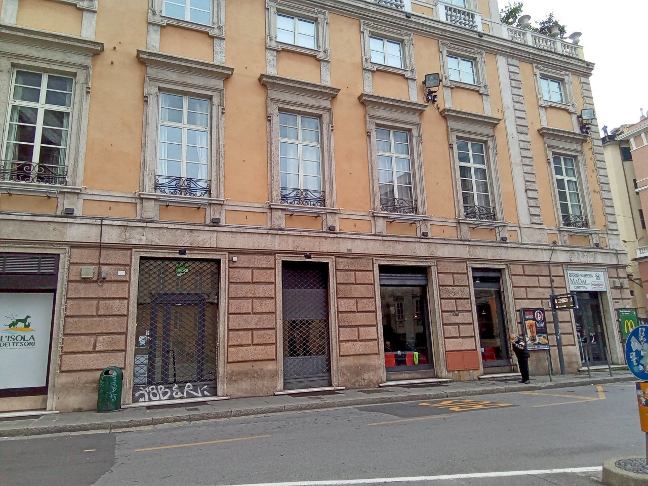 IMG_20221112_113111_777.jpg - Commercial Premises Piazza della Nunziata 21 R, Genova - photo 3