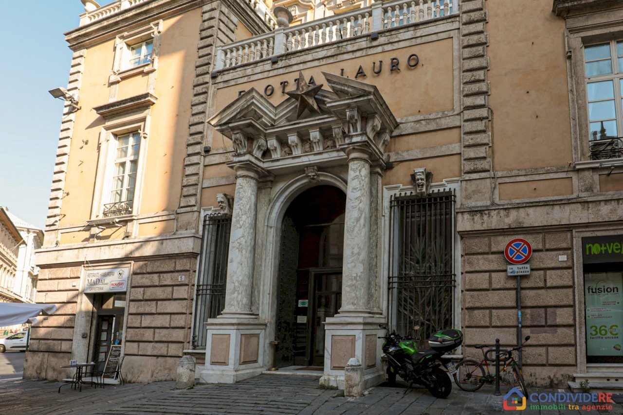 7P6A0388.jpg - Albergo - Struttura ricettiva Piazza della Nunziata 5, Genova - foto 1