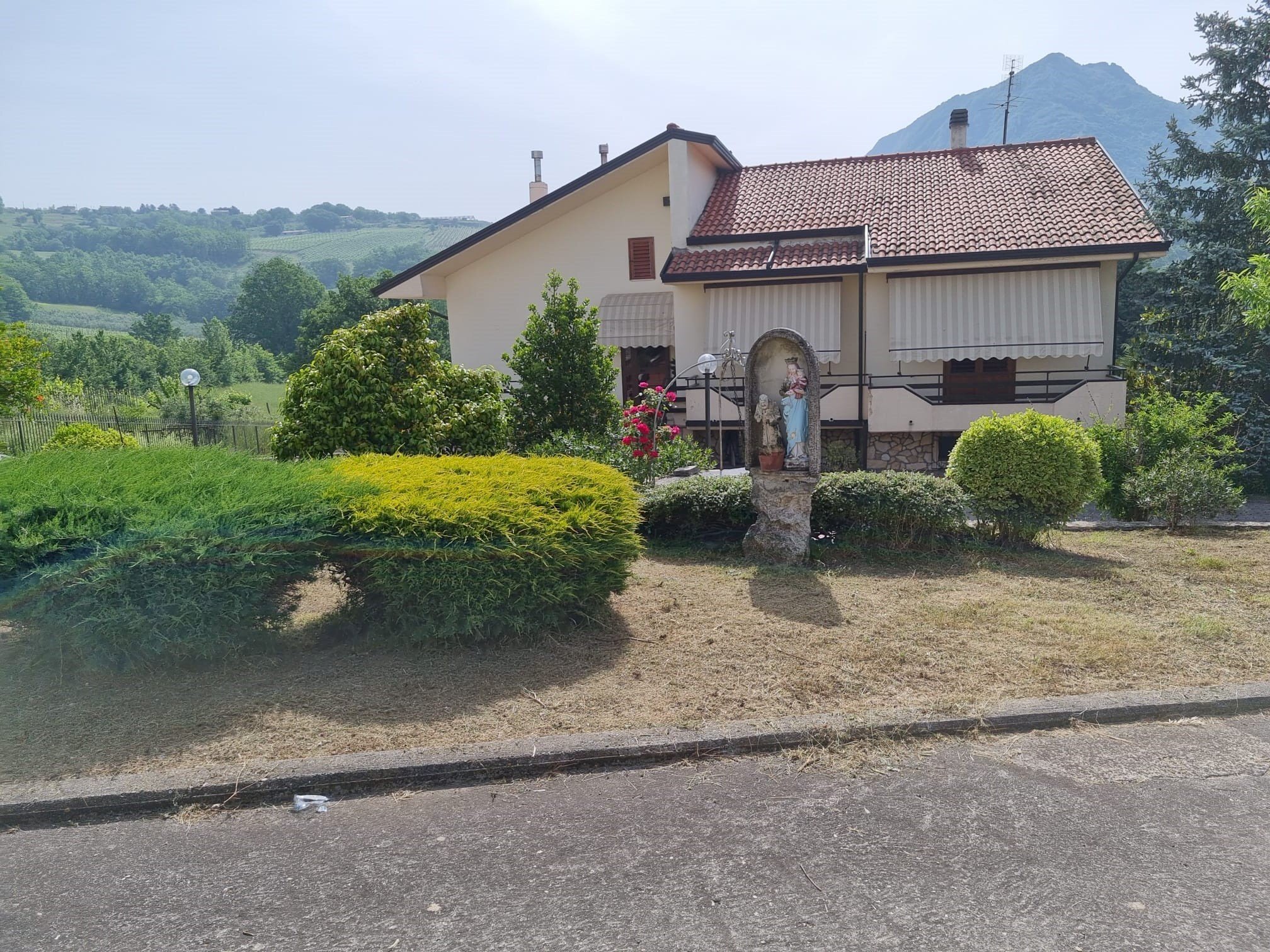 Single Family Villa contrada san marco, Montefalcione, Italia, Montefalcione - photo 2
