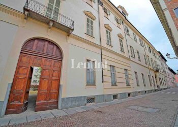 Facciata - Appartamento via Corte d'Appello, Casale Monferrato - foto 4