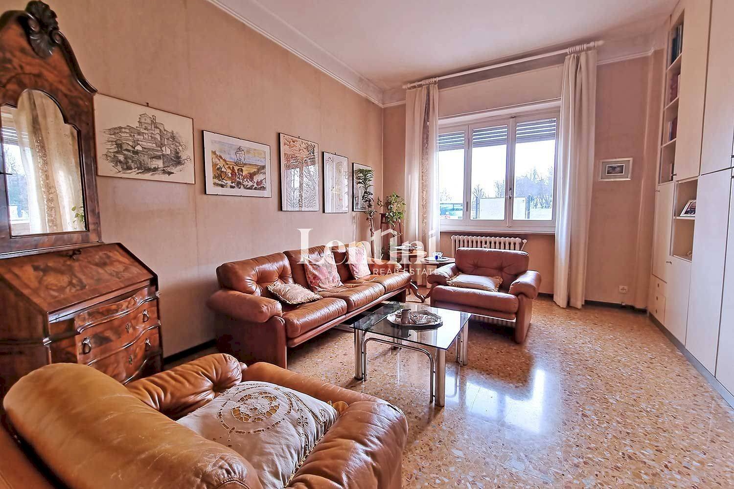 Appartamento piazza Vittorio Veneto, 6, Casale Monferrato - foto 3