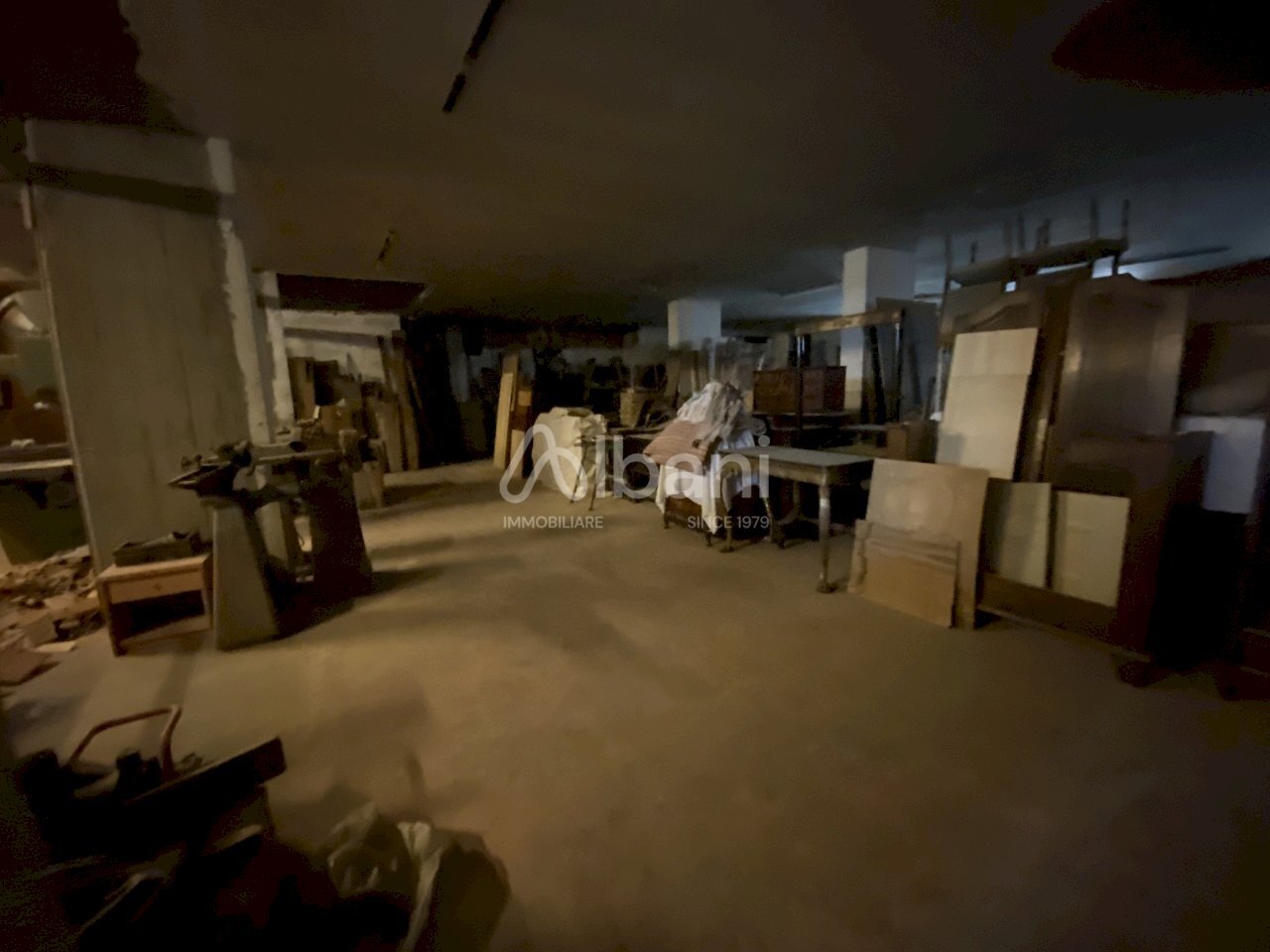 Capannone_locale magazzino_in vendita_La Spezia - - Shed Vezzano Ligure - photo 1