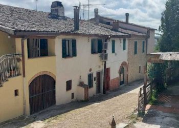 WhatsApp Image 2023-03-30 at 13.04.11.jpeg - Porzione di casa Todi - foto 3