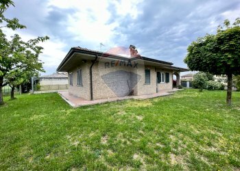 Villa Lobbi, Alessandria, Alessandria - foto 1