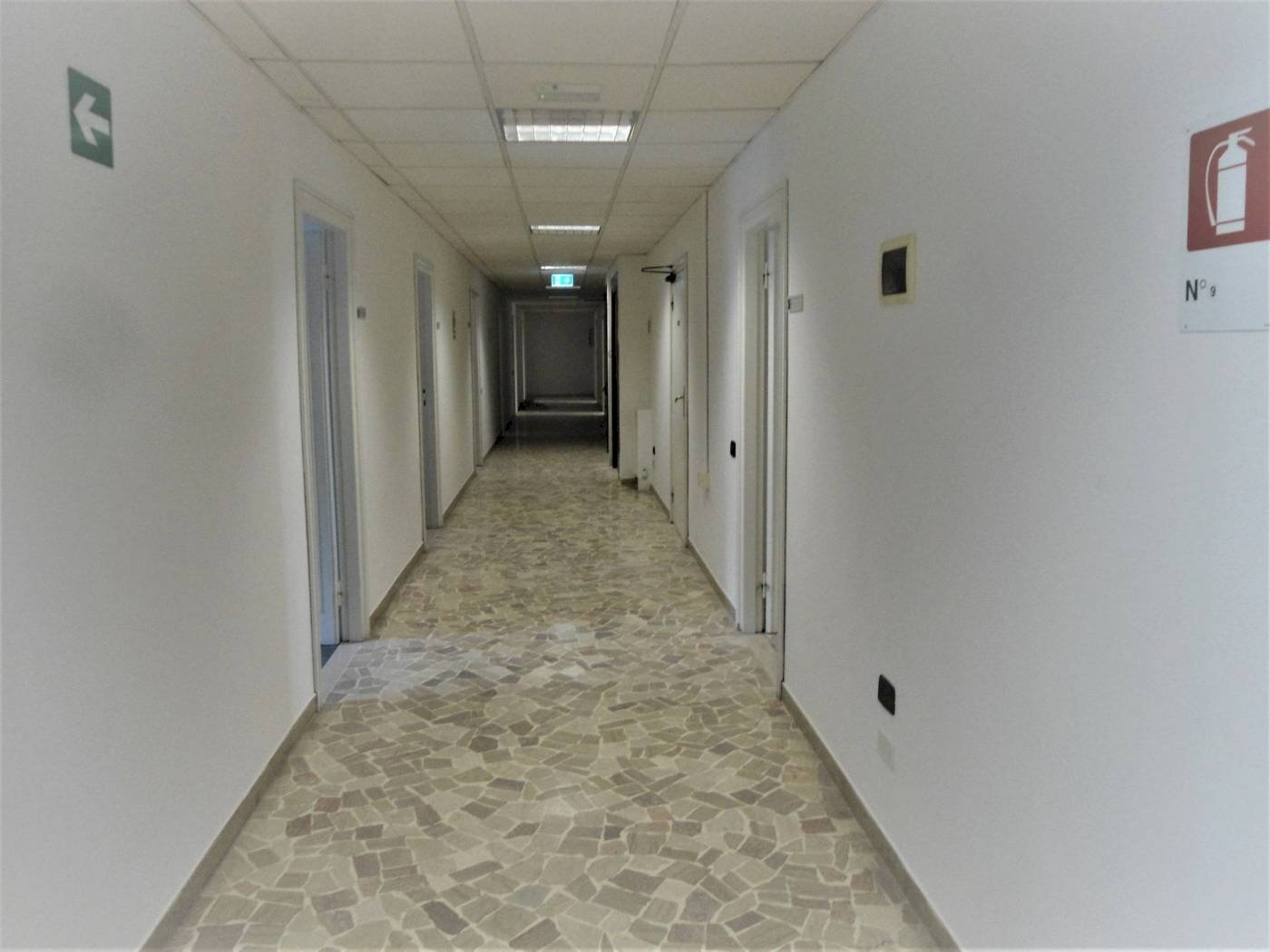 INGRESSO - Ufficio via Giovanni Battista Morgagni, Bologna (zona Centro Storico) - foto 1