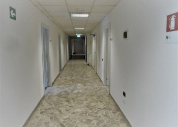 INGRESSO - Ufficio via Giovanni Battista Morgagni, Bologna (zona Centro Storico) - foto 1