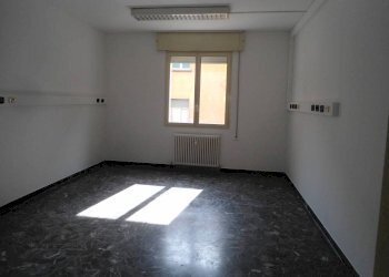 UFFICIO - Ufficio via Giovanni Battista Morgagni, Bologna (zona Centro Storico) - foto 2