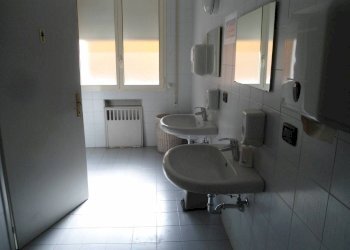 BAGNI - Ufficio via Giovanni Battista Morgagni, Bologna (zona Centro Storico) - foto 4