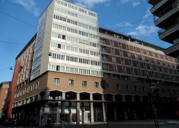 edificio - Ufficio via Giovanni Battista Morgagni, Bologna (zona Centro Storico) - foto 18