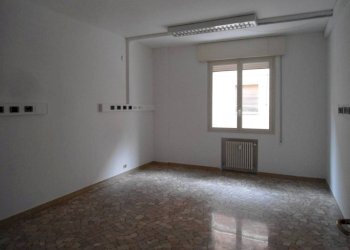 UFF - Ufficio via Giovanni Battista Morgagni, Bologna (zona Centro Storico) - foto 25