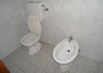 BAGNO - Shop piazza dell'Otto Agosto, Bologna (neighborhood Irnerio) - photo 15