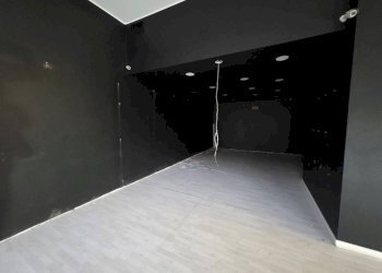 Interno non residenziale - Shop piazza dell'Otto Agosto, Bologna (neighborhood Irnerio) - photo 6