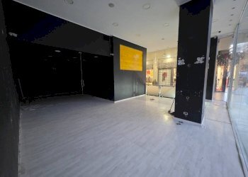 Interno non residenziale - Shop piazza dell'Otto Agosto, Bologna (neighborhood Irnerio) - photo 7