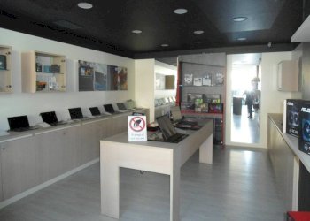 Interno non residenziale - Shop piazza dell'Otto Agosto, Bologna (neighborhood Irnerio) - photo 18