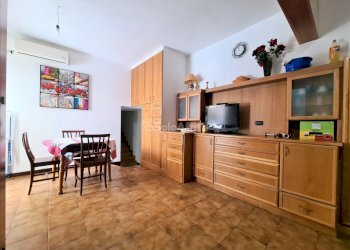20230426_110103.jpg - Four-room apartment Catanzaro - photo 6