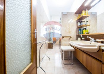 Trilocale Via Mario E Nicolo' Dagnino, 11 
 Pegli, Genova (zona Pegli) - foto 17