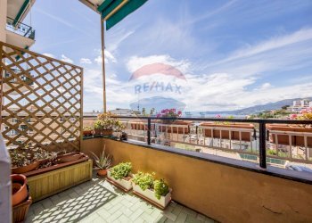 Trilocale Via Mario E Nicolo' Dagnino, 11 
 Pegli, Genova (zona Pegli) - foto 40