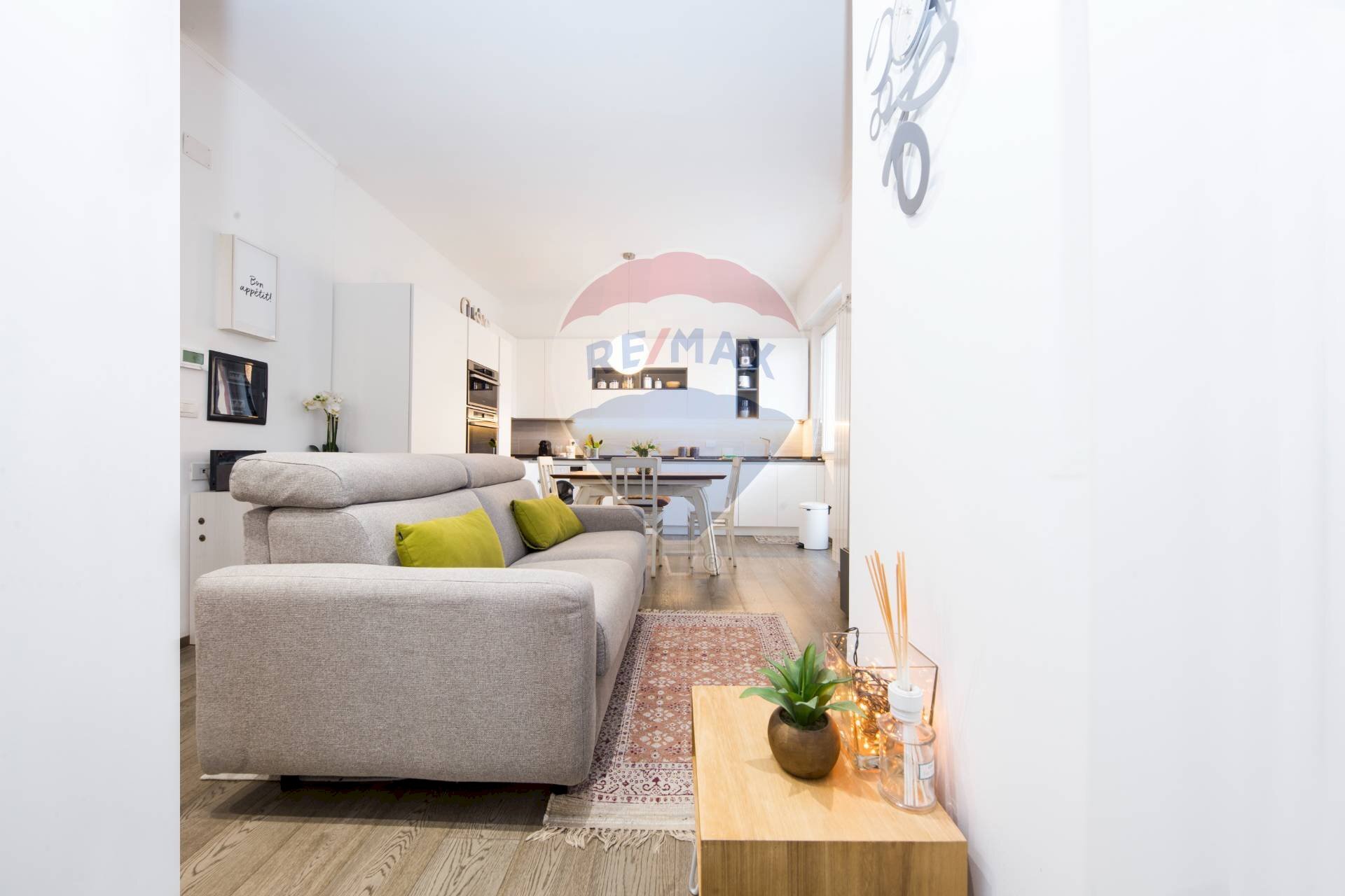 Two-room apartment Via Ponterotto, 90 
 Marassi, Genova (neighborhood Marassi) - photo 1