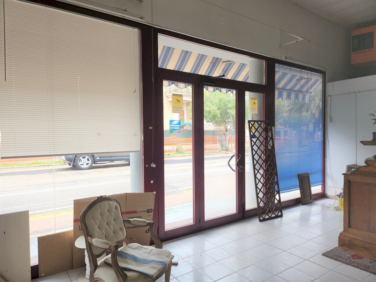 Copia di dileoimmobiliare vende negozio (1).jpg - Locale Commerciale San Benedetto del Tronto - foto 2