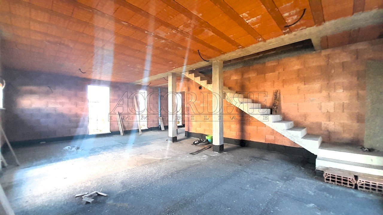 20241031_104447.jpg - Casa indipendente Campodoro - foto 2