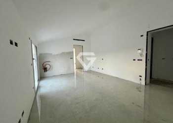 2.jpg - Bilocale Via Varese, Loano - foto 4