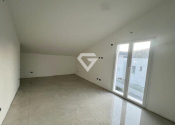 5.jpg - Bilocale Via Varese, Loano - foto 9