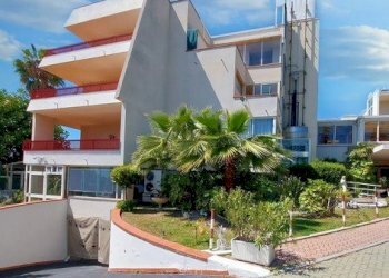 2.jpg - Albergo - Struttura ricettiva all'asta Strada Solaro 134, Sanremo - foto 1