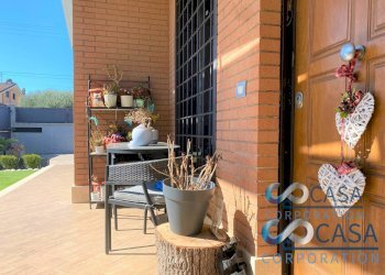 Villa a Schiera Via Oniferi, Roma - foto 6