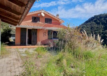 Independent house Dolceacqua, IM, Dolceacqua - photo 1