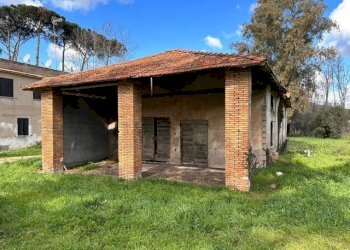 Facciata - Rustico via Laurentina, 2090, Roma - foto 3