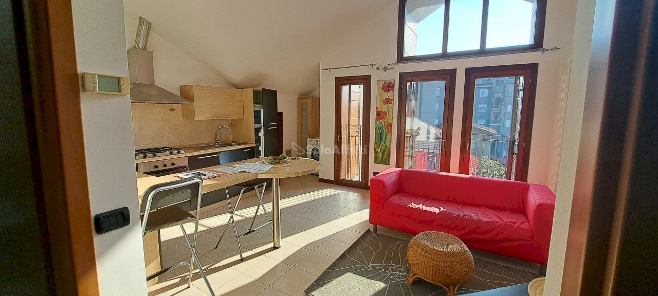 20230505_181421.jpg - Appartamento Via Pascoli, Senago - foto 3