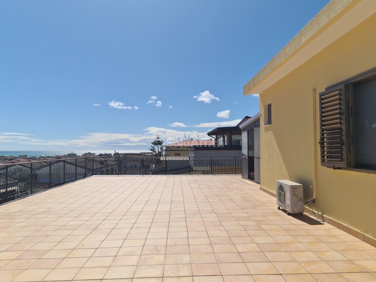 20240305_111840.jpg - Attico Via Formia 59, Catanzaro - foto 2