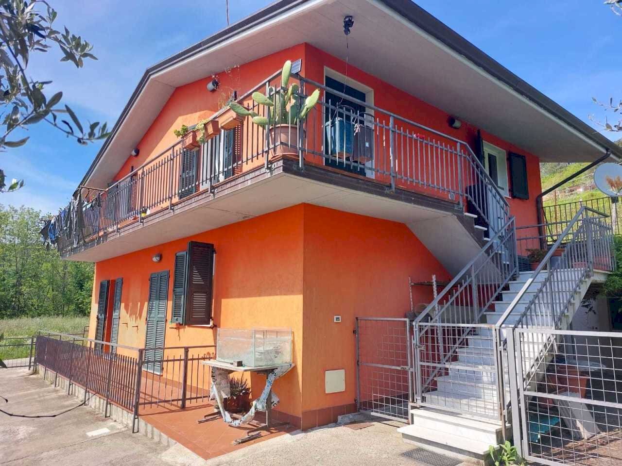 4bfde4b6-fcc5-4918-b2aa-54415a3641c2.jpg - Villa Via Prulla 20, Sarzana - foto 1