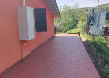 0a8f6240-b702-46f6-8375-2d059fbaadd6.jpg - Villa Via Prulla 20, Sarzana - foto 2