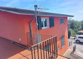 9ff2799b-13c4-409a-afc9-045caacdfc42.jpg - Villa Via Prulla 20, Sarzana - foto 8