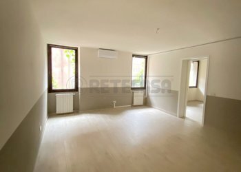 IMG-7114.jpg - Commercial Premises Contrada Apolloni, Vicenza - photo 4