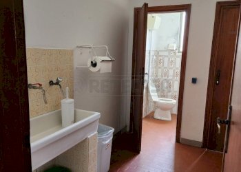 20230508_114958.jpg - Locale Commerciale Via Francesca Sud 44, Santa Maria a Monte - foto 5