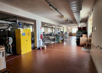 20230508_115031.jpg - Locale Commerciale Via Francesca Sud 44, Santa Maria a Monte - foto 9