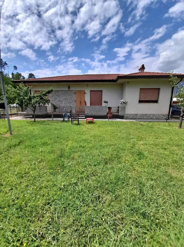 324876671_870344697616166_2267671163970041480_n.jp - Villa Camaiore - foto 1