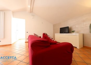 living - Attic Viale Trentino, Taranto - photo 6