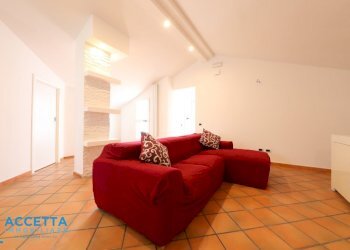 living - Attic Viale Trentino, Taranto - photo 14