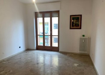 Stanza - Trilocale via Jacopo Arpino, 28, Poirino - foto 13
