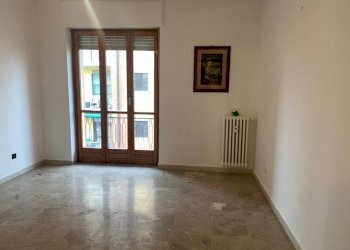 Stanza - Trilocale via Jacopo Arpino, 28, Poirino - foto 15