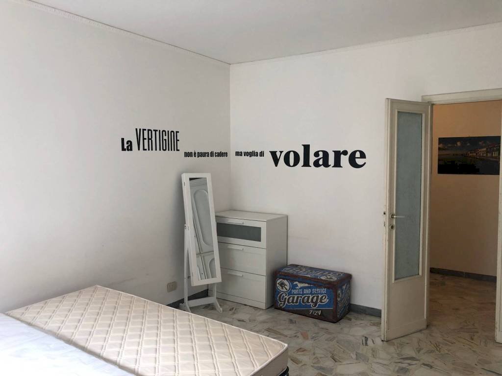 Camera da letto - Bilocale via Pietro Felter, 15, Roma - foto 2