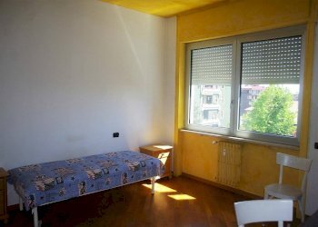 Trilocale via Arnaldo da Brescia, 4, Gallarate - foto 5