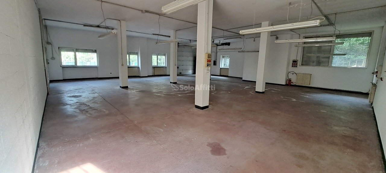 20230508_171706.jpg - Magazzino Solaro - foto 3