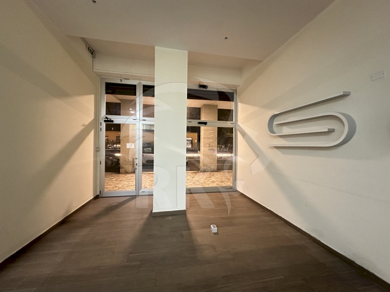 VIA RIVA DI RENO NEGOZIO_9343.jpeg - Commercial Premises Via Riva di Reno 56, Bologna - photo 3